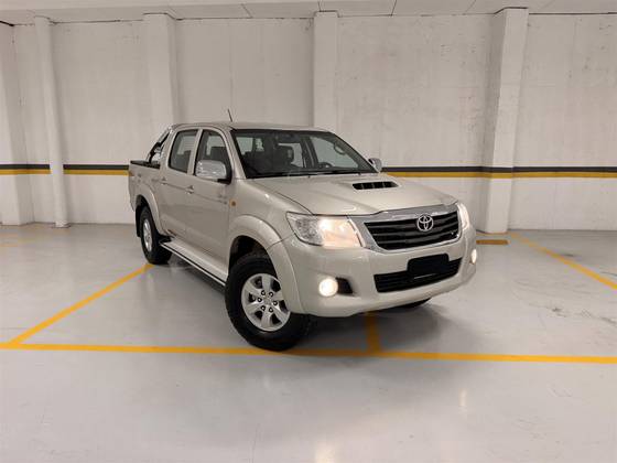 TOYOTA HILUX 3.0 SR 4X4 CD 16V TURBO INTERCOOLER DIESEL 4P AUTOMÁTICO TOYOTA HILUX 3.0 SR 4X4 CD 16V TURBO INTERCOOLER DIESEL 4P AUTOMÁTICO